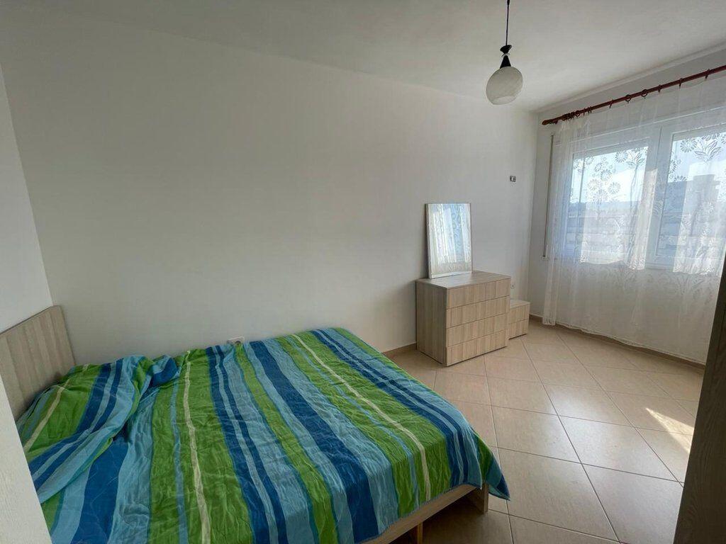 SHITET APARTAMENT 2+1 NE PLAZH DURRES PRANE HOTEL PALACE!