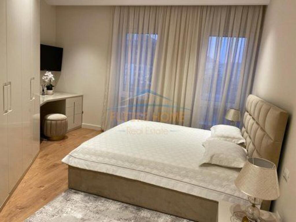 Shitet Apartament Luxury 3+1+2, Fusha e Aviacionit ,Tirane