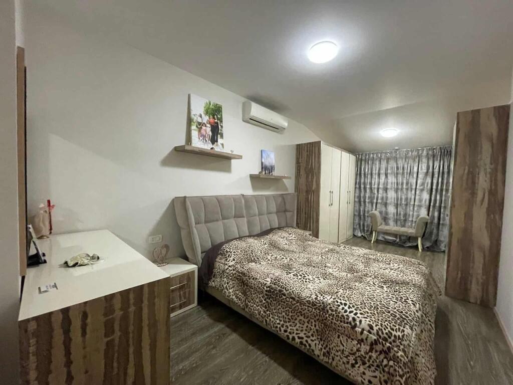 Penthouse in Vendita, Nel Complesso: “Ferrari”