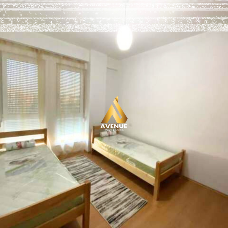 Jepet me qira apartament 3+1  tek– 5 Maji (pranë Concord Center) Tiranë  