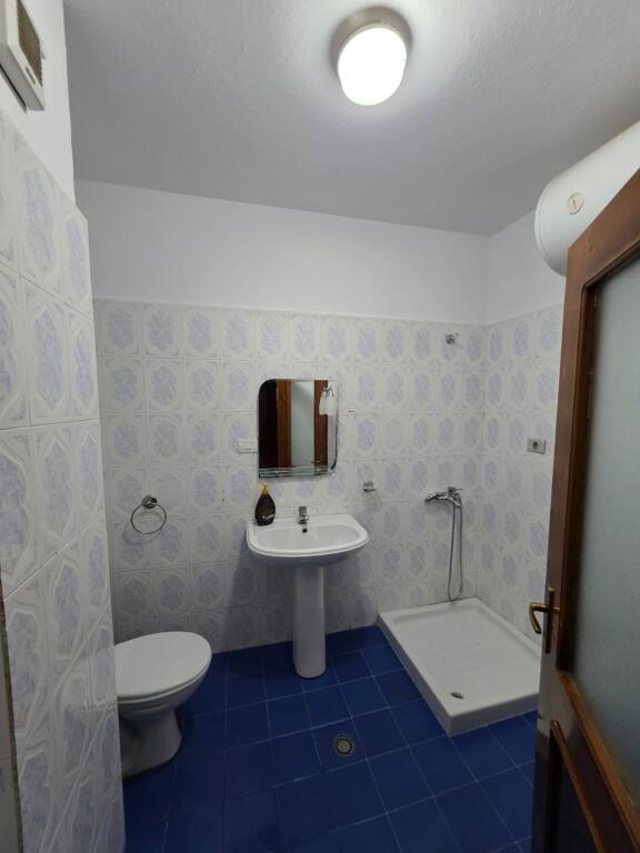 Apartament 3+1, Rruga e Elbasanit!