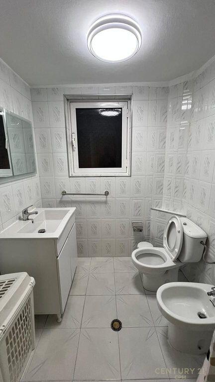 TEK CAFE FLORA APARTAMENT SHESIM 2+1