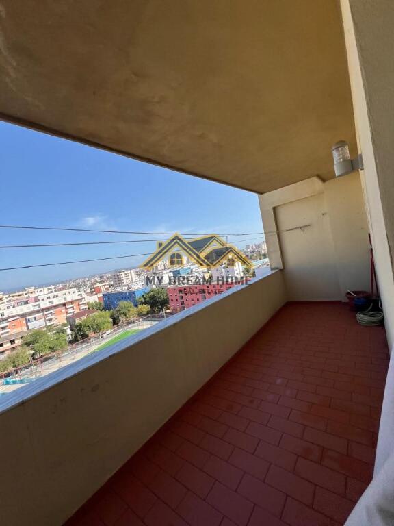 JEPET ME QERA APARTAMENTI 2+1+2 STADIUMI DURRES