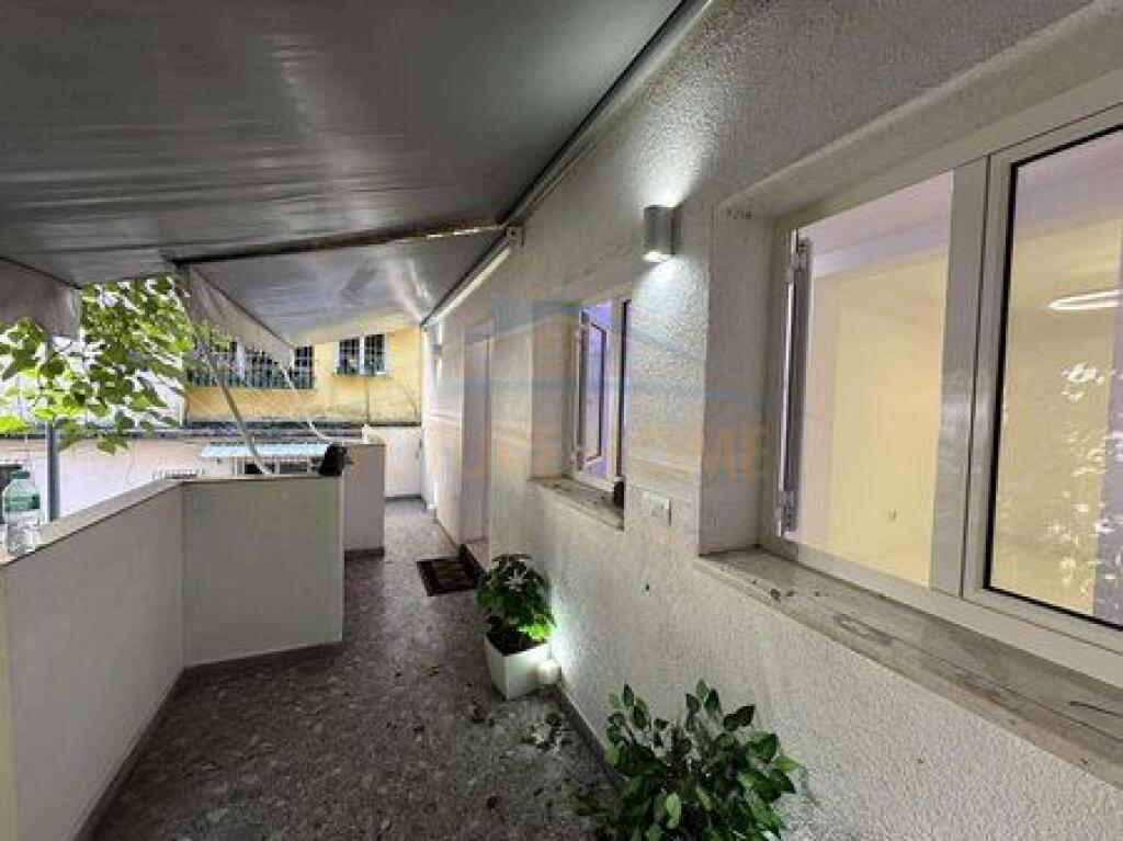 Shitet Apartament 1+1 , Zogu i Zi , Tiranë