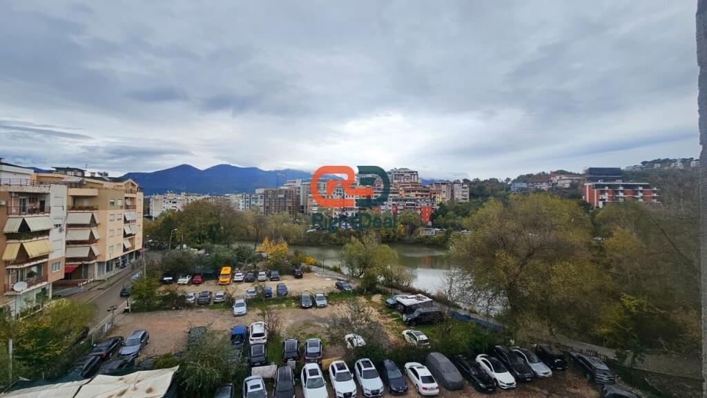 Tek Liqeni I Thate, Shitet Super Apartament 1+1, Me Pamje Spektakolare !!