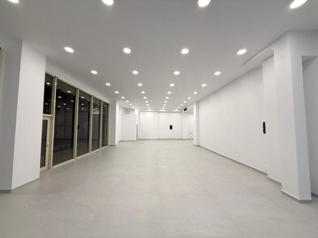 SUPER AMBIENT PER ZYRE ME QIRA TE KOMPLEKSI DELIJORGJII