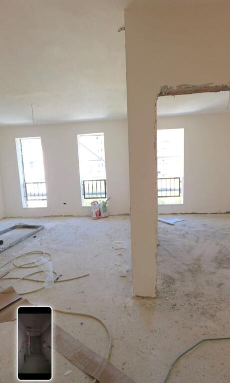 SHITET APARTAMENT 3+1 TEK SHKOLLA OSMAN MYDERIZI