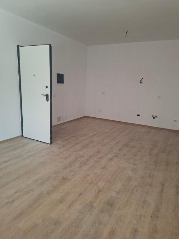 SHITET APARTAMENT 2+1+2 RR.ELBASANIT 179.000 EURO
