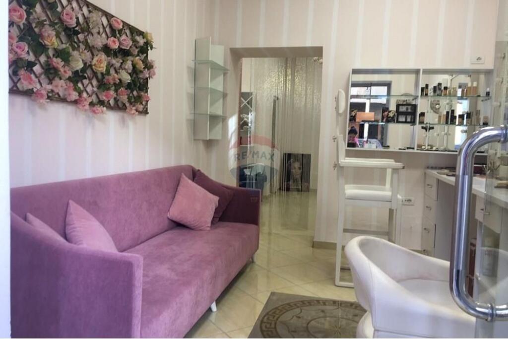 Negozio in vendita a Myslym Shyr !