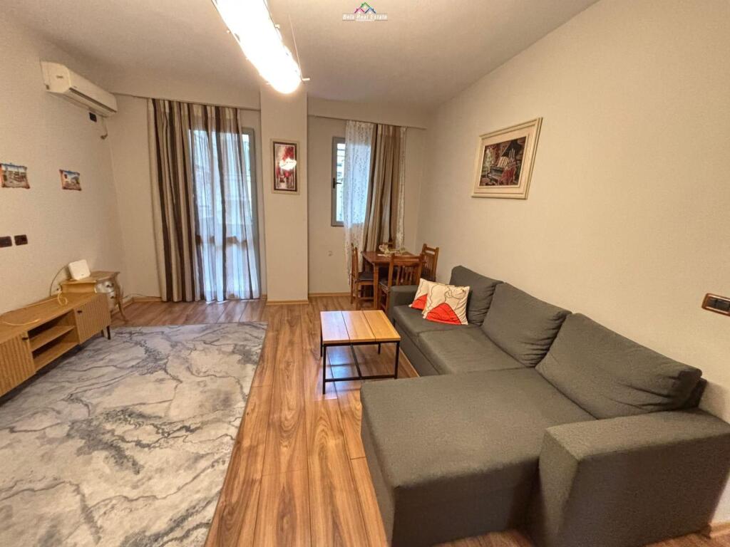 Appartamento In Affitto 2+1 A Myslym Shyr (ID B2201588) Tirana