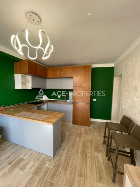 Jepet me qira apartament 1+1 në Vollga, pranë Shkollës Italiane
