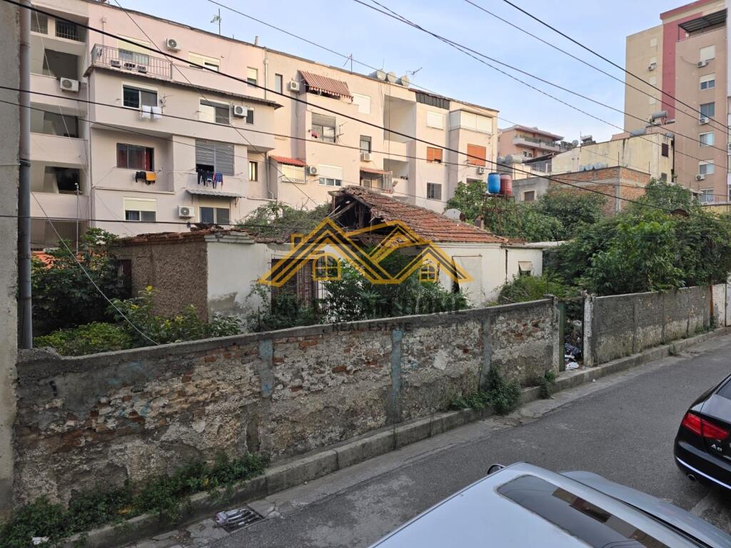 SHITET SHTËPI PRIVATE TEK KAZAZI, DURRËS