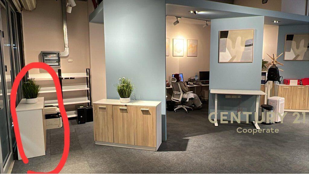 WE RENT MODERN OFFICE IN THE CONDOR COMPLEX, TIRANA
