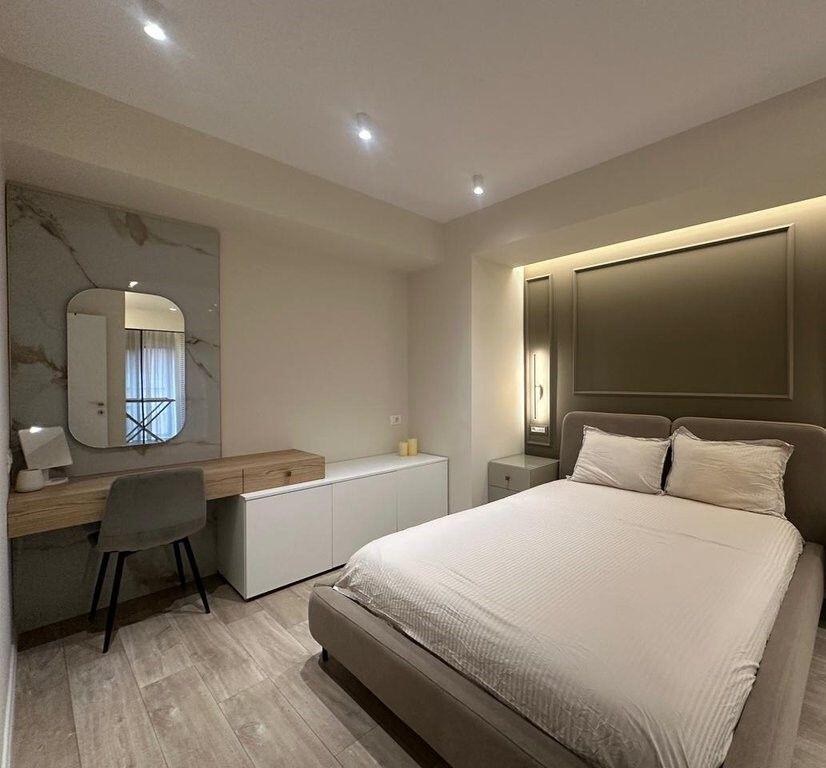 Apartament Modern 2+1 me Qira pranë Kishës Katolike – Rruga e Kavajës