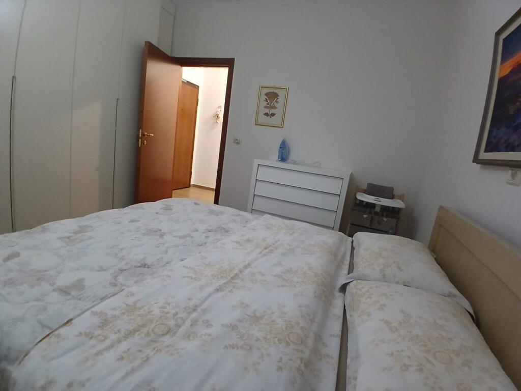 Affittasi appartamento 2+1+1 bagno +1 balcone