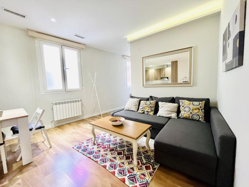 Apartament Me Qera 2+1 Ne Ali Dem (ID B221369) Tirane