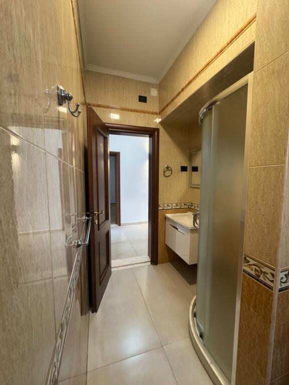 Commercial space for rent - Bllok