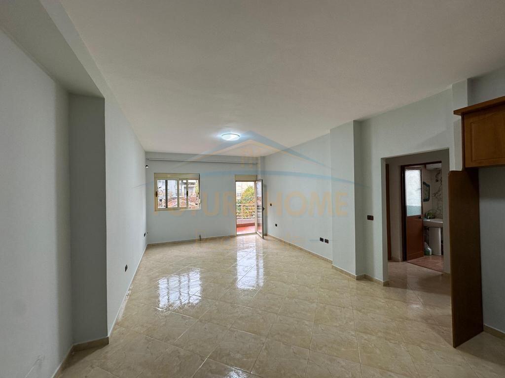 Qera, Apartament 2+1, Rruga "Myslym Shyri"