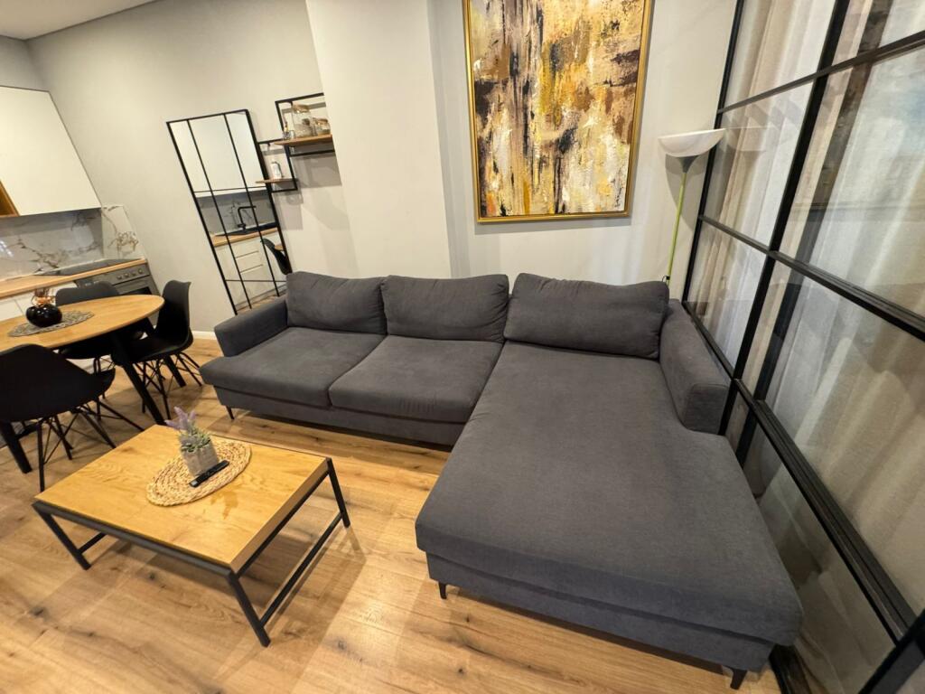 apartament luksoz 2+1 me qira tek Delijorgji