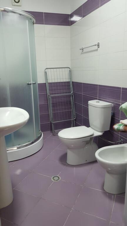 Apartament - Për Qira 2+1 ne LAPRAKE