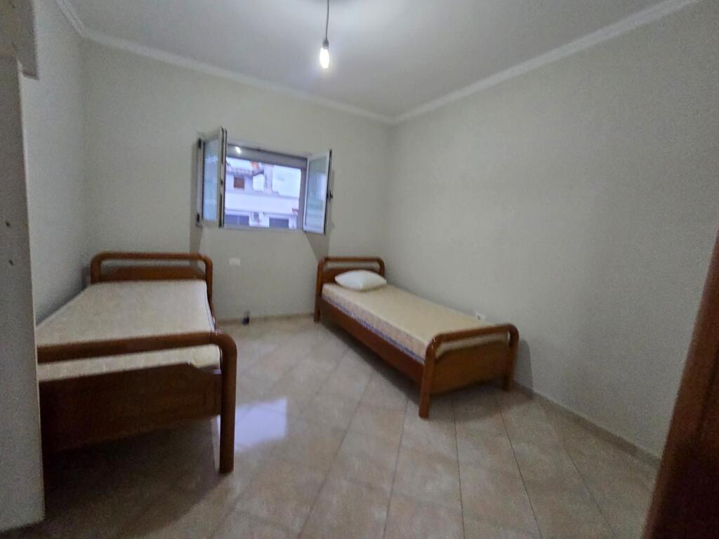 Jepet me qera 2+1 Komuna e Parisit