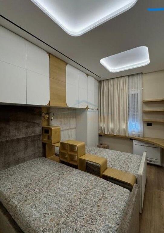 Shitet – Apartament 2+1 + Post Parkimi, Rezidenca Kodra e Diellit 1, Tiranë