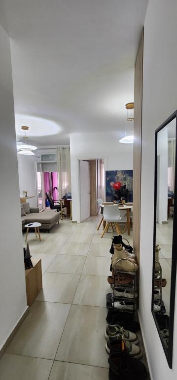 Qera , Apartament 1+1 , Kopshti Botanik , Tirane