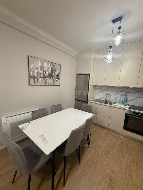 JEPET APARTAMENT 2+1 ME QIRA TEK (KOMPLEKSI MOLLA) NE ASTIR!