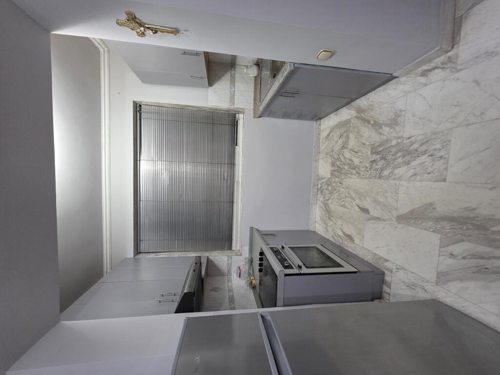 Jepet apartament me qera 1+1, prane Stadiumit Dinamo