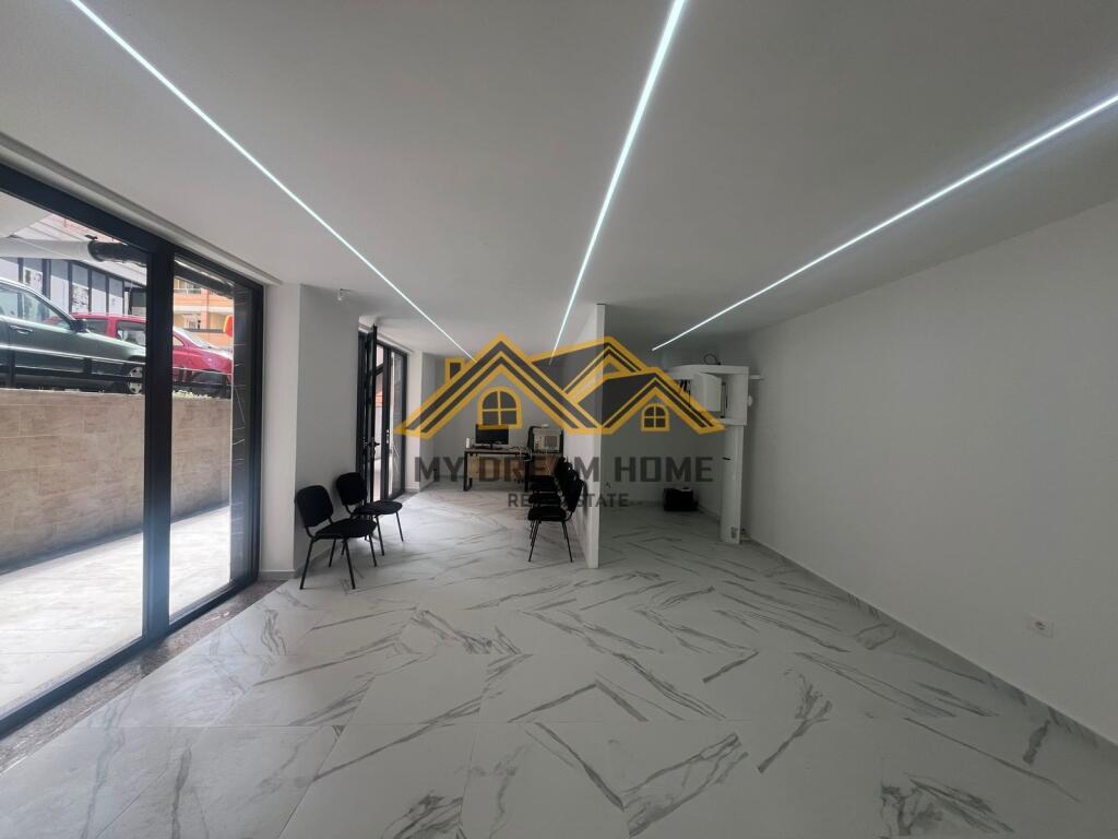 AMBIENT BIZNESI NE PLAZH HEKURUDHA , PER SHITJE!