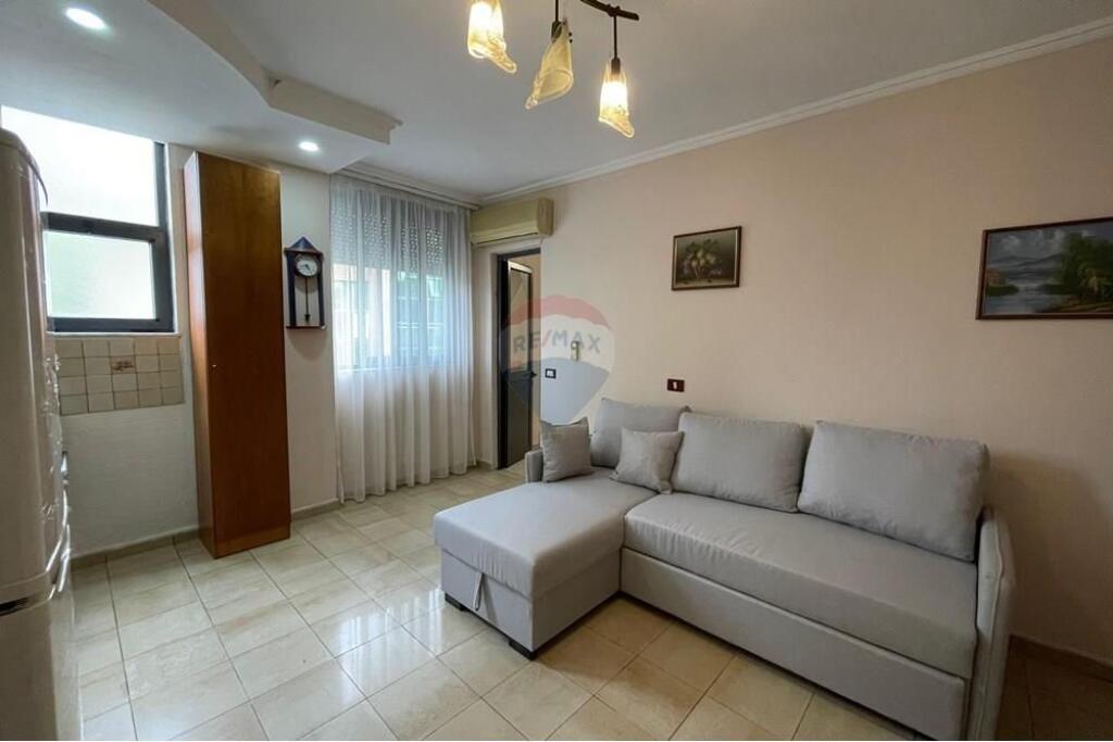 Apartament me qira 1+1 tek Rruga e Elbasanit
