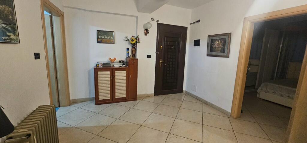 🏢 SHITET APARTAMENT 2+1 • PRANË SHKOLLËS BEDRIE BEBEZIQI • RRUGA E PORTIT