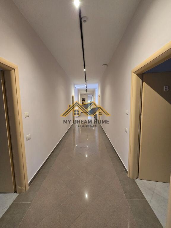 MINI HOTEL NE PLAZH PER SHITJE