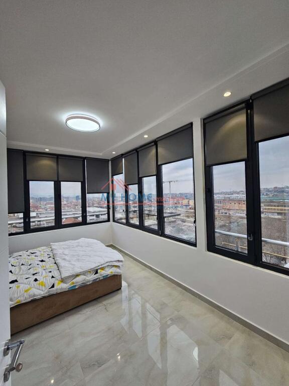 Apartament 1+1 me qira 5 Maj Tirane
