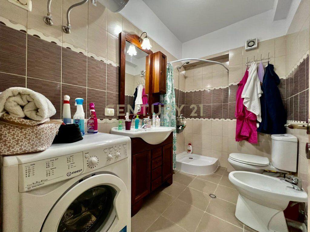 Apartament 1+1 me qira te Rruga e Barrikadave