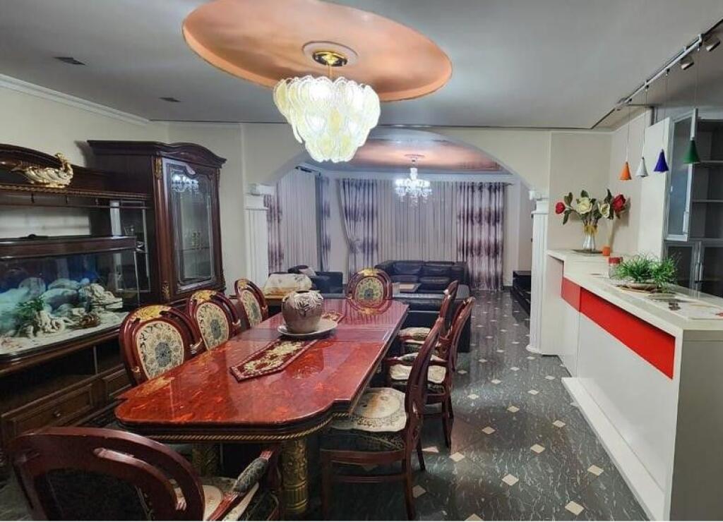 QIRA APARTAMENT 3+1 KOMUNA E PARISIT, KRISTAL CENTER!