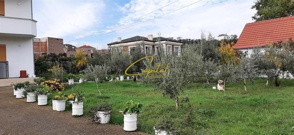 VILE PRIVATE ME QERA 500 M2 TEG 2000 EURO