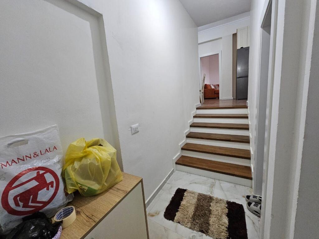 SHITET APARTAMENT 2+1 TE SPITALI DURRES!!