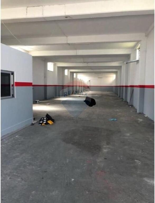 Magazinë ose Showroom me Qira