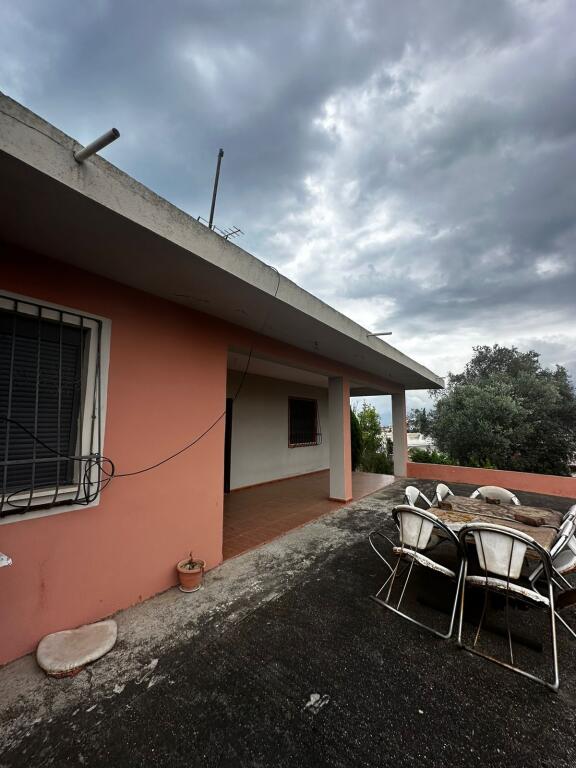 SHTEPI PRIVATE ME QERA MUZEUMI, DURRES