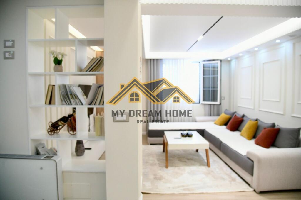 SHTEPI PRIVATE NE ISH KENETE, DURRES ME QIRA !