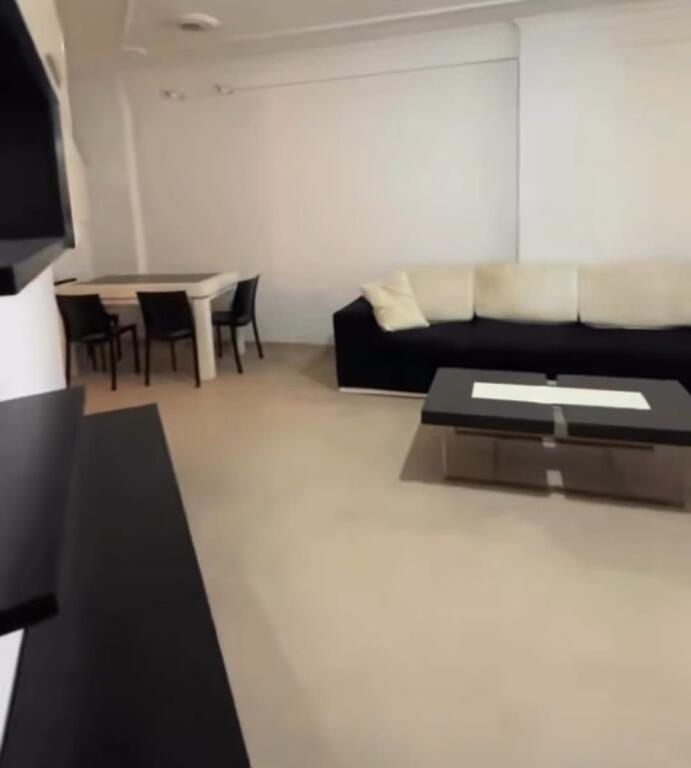 Shitet: Apartament 2+1 Astir ,prane Bar Bohem