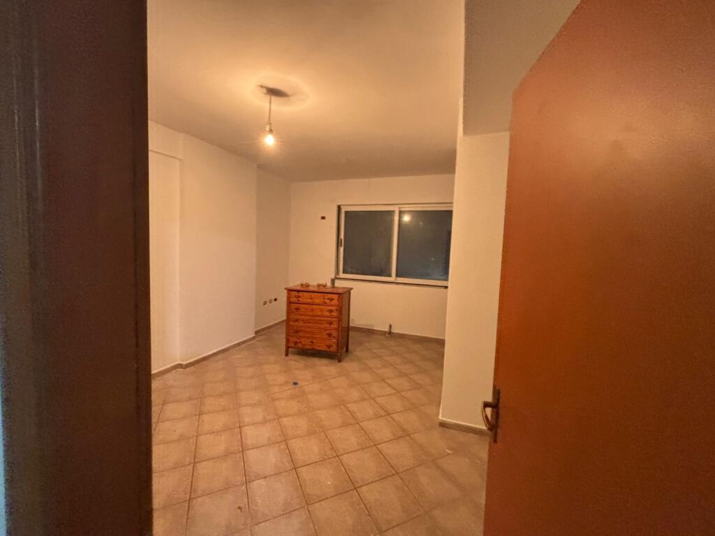 Affittasi 2+1 VUOTO ad Astir