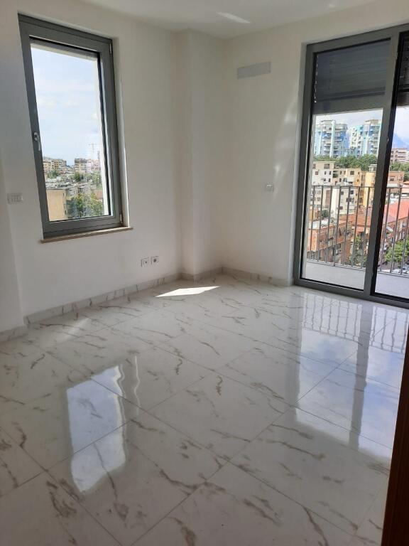 OFFICE FOR RENT 67 M2 DINAMO STADIUM 70,000 LEKE