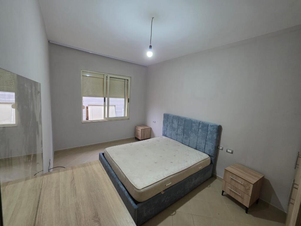 Jepet me qera  apartament 2+1+ ballkon ne fresk 45,000 ALL