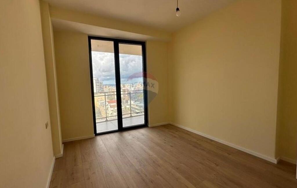 Qira/ Ambient zyrash, Golden Tower, Mine Peza