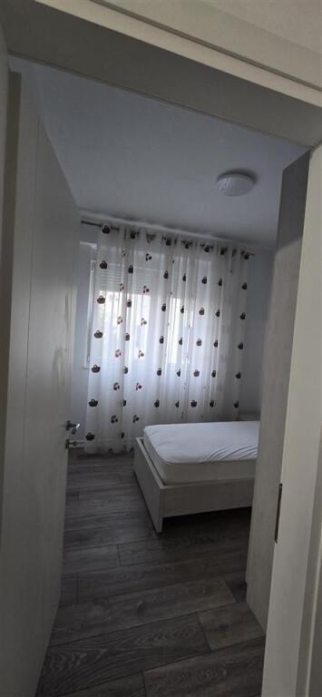 🏡Jepet me qira apartament 2+1 tek Liqeni i Thate!!