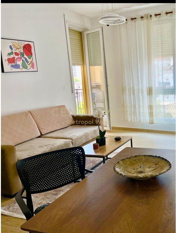 Apartament 1+1 me Qira – Ish Tregu Elektrik, Tiranë 550 € /Muaj