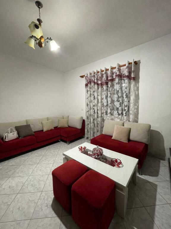 🏡 APARTAMENT ME QERA 1+1 – XIXA PLAZH DURRES