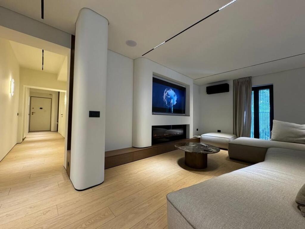 ME QIRA – APARTAMENT 2+2 BANJO + 1 BALLKON – RR. PETI (FUND), LIQENI I THATË